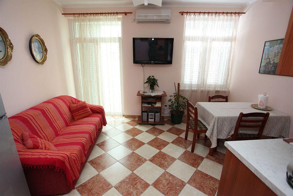 Split Apartments Peric Exterior foto