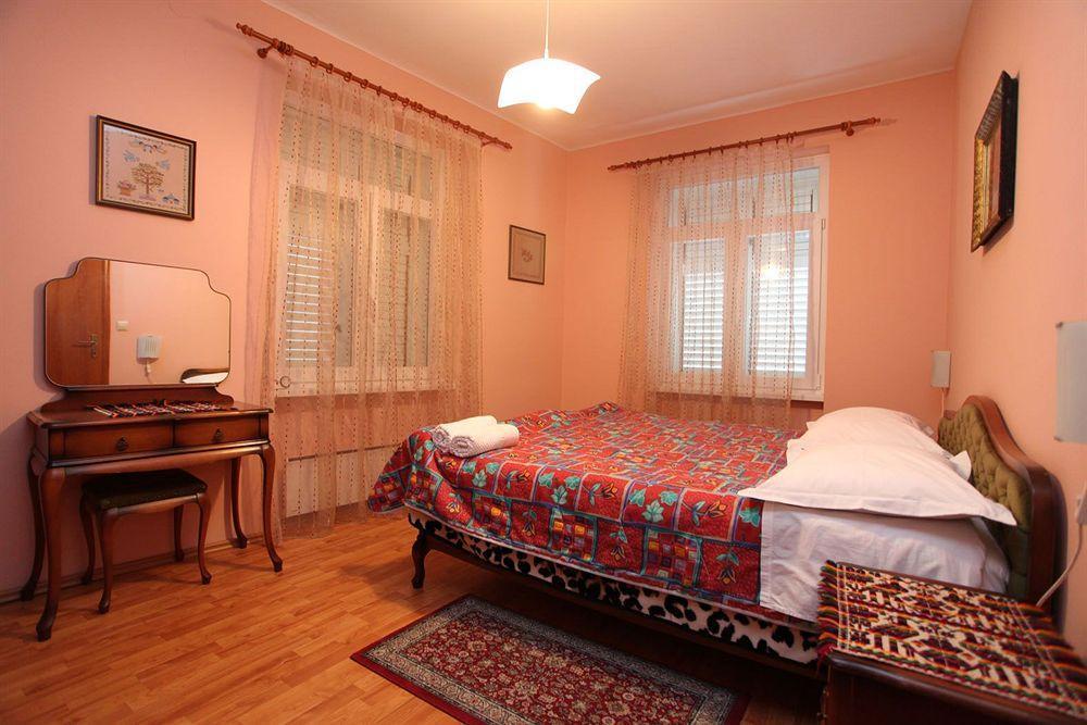 Split Apartments Peric Exterior foto