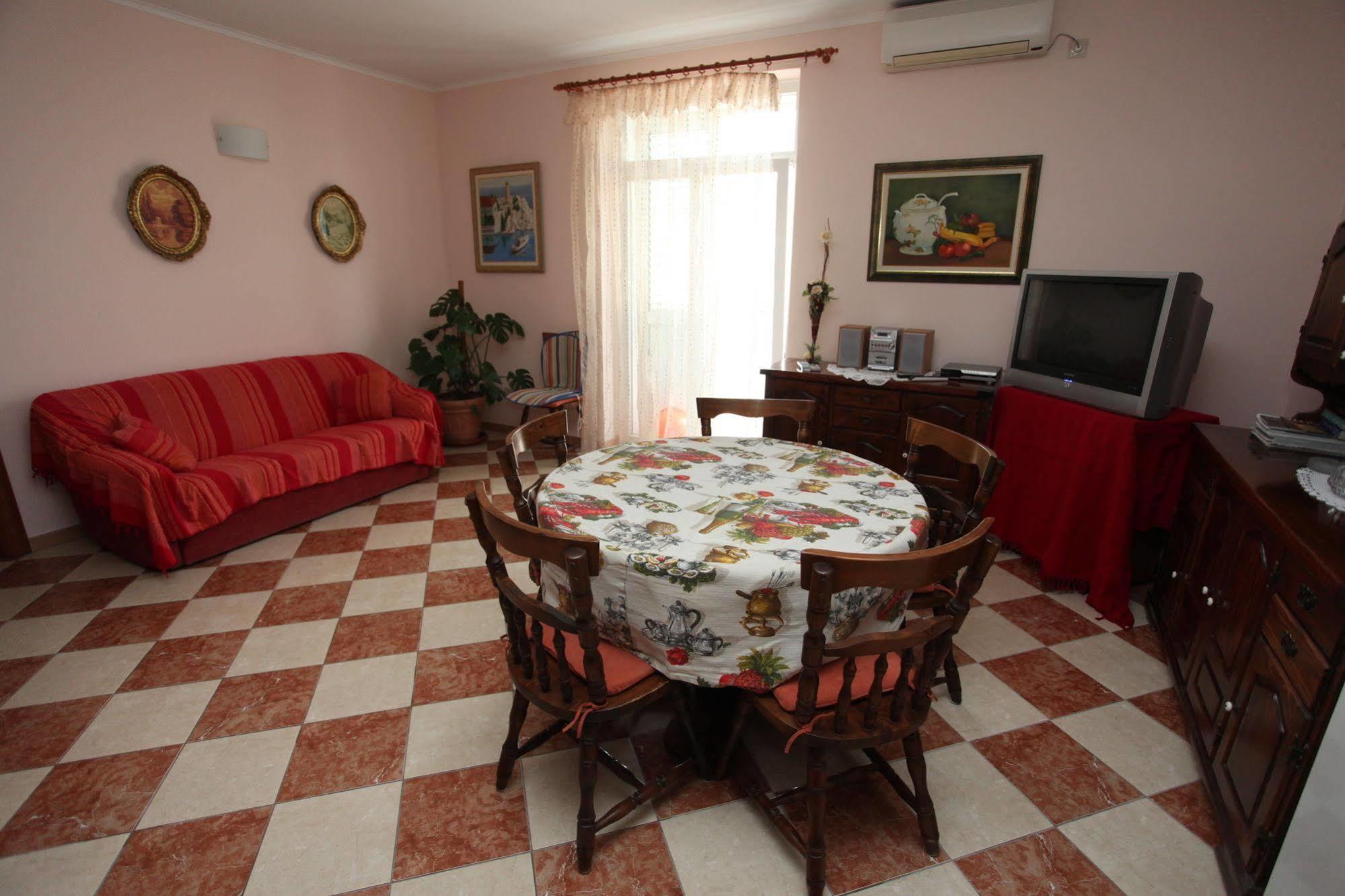 Split Apartments Peric Exterior foto