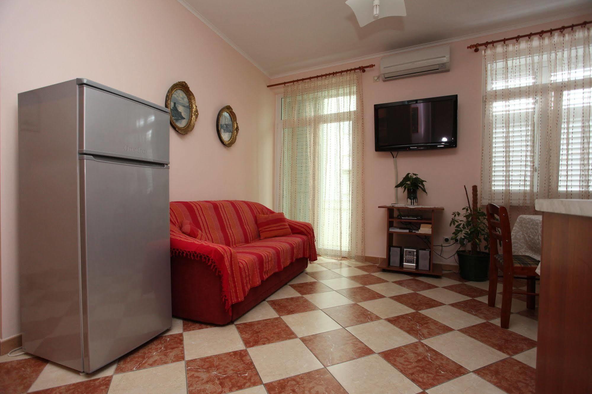 Split Apartments Peric Exterior foto